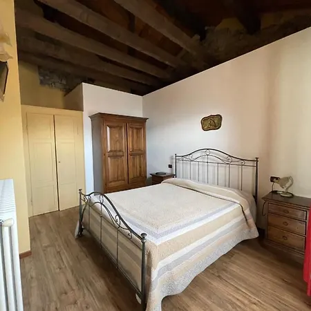 La Torre 3* Castiglione dʼIntelvi